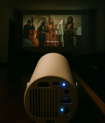 Lume Luxe™ Porta Projector