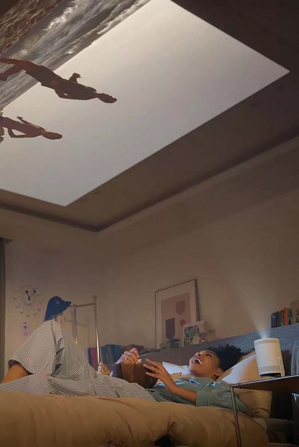 Lume Luxe™ Porta Projector